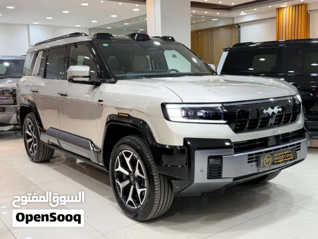 ليبارد 8 فئة ألترا 2025