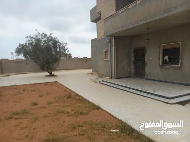 800 m2 More than 6 bedrooms Townhouse for Rent in Tripoli Qasr Bin Ghashir