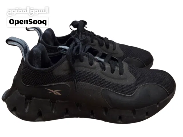 Reebok Sheos Size 41