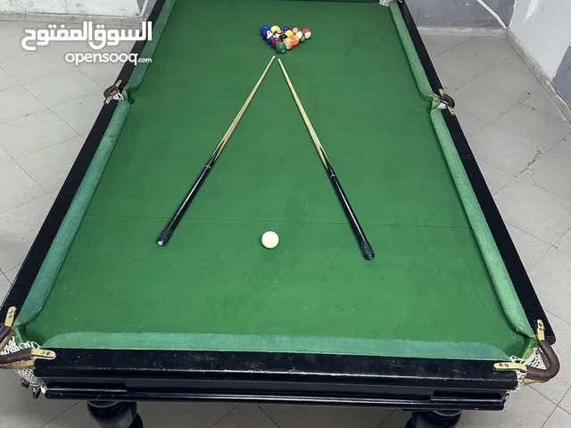 طاولة بلياردو للبيع