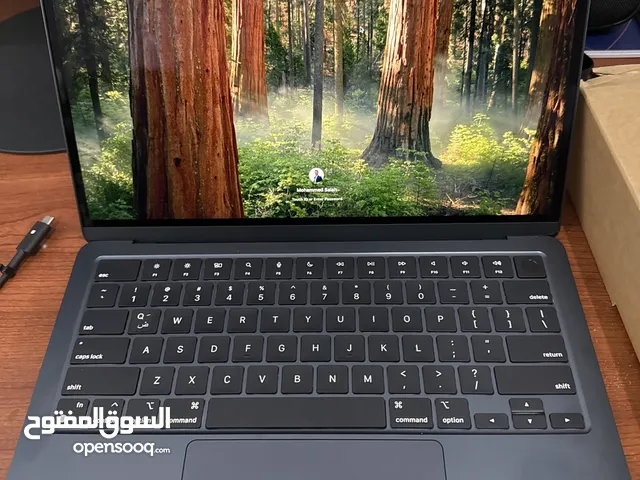 2024 13-inch Macbook Air with Apple M3 16 GB RAM 512GB Midnight