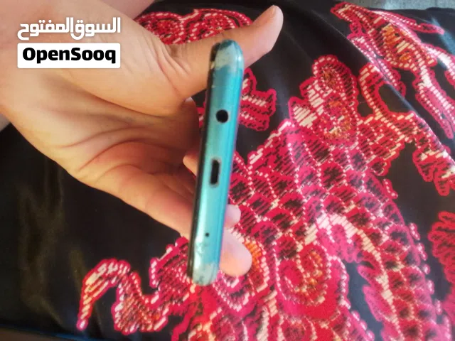 كفرين هواتف ايفون 16 برو ماكس