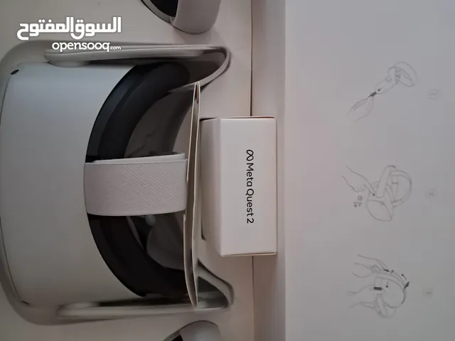 Meta Quest 2 VR/ Oculus for sale in Salmiya block-10 in good condition