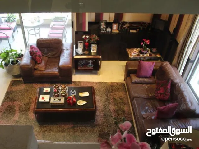 700 m2 4 Bedrooms Villa for Sale in Amman Dabouq