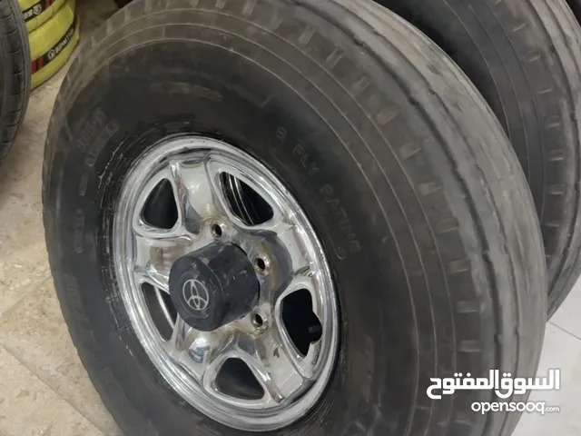 Dunlop 16 Tyre & Rim in Al Sharqiya