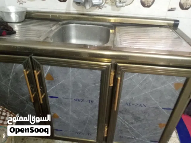 السلام عليكم سنك سل ستيل عملي ونظيف مستعمل قليل متر و40 س