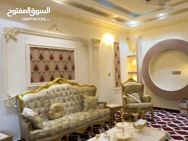 210 m2 4 Bedrooms Townhouse for Sale in Basra Al Amn Al Dakhile