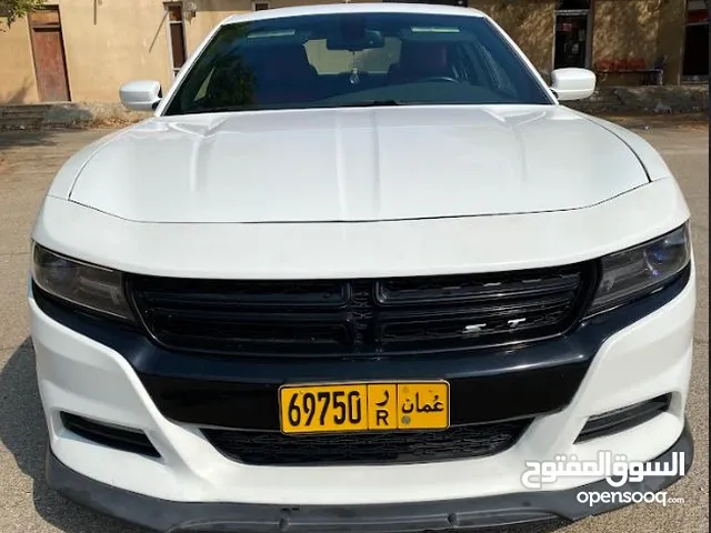 Dodge charger SXT 2015, white colour