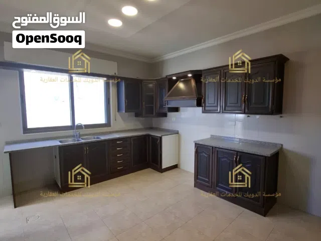 شقة * مميزة * 3نوم * حديقة * موقع مميز * تلاع العلي