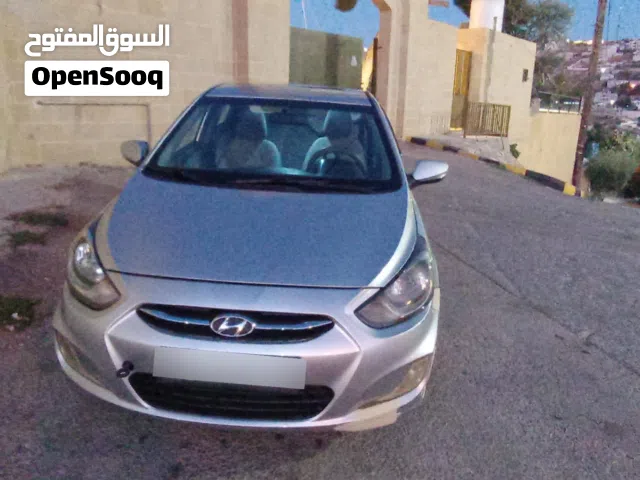 2013 هيونداي اكسنت GL