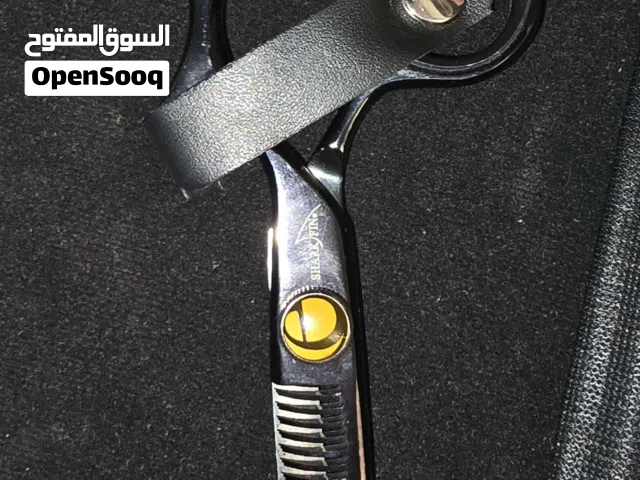 مقص للبيع مع العده اصلي سعرو اكثر من 500 دينار مطلوب في 50