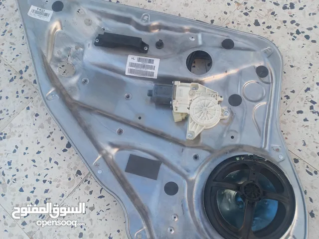 سكة مرش مرسيدس c300 w204 خلفي يسار