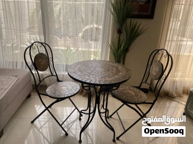 طاولات حدائق