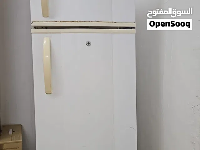 للبيع ثلاجة كبيرة الحجم سبب البيع الانتقال