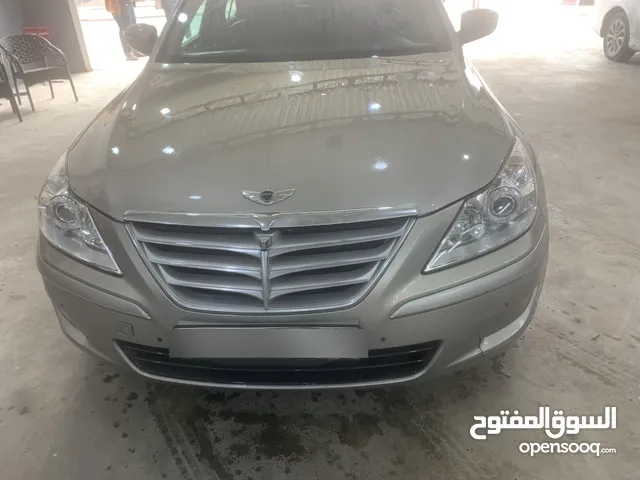 Used Genesis G70 in Misrata