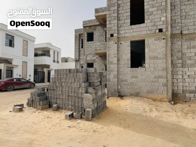 200 m2 4 Bedrooms Townhouse for Sale in Tripoli Jazeerat Al-Fahm