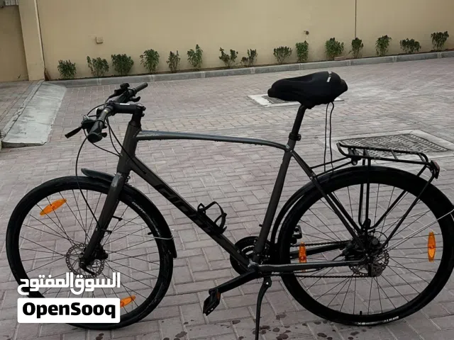 GIANT Hybrid bike in excellent condition