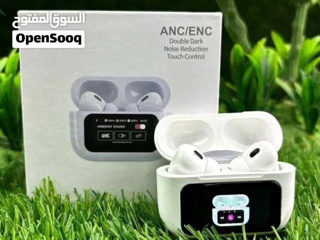 سماعات أذن لاسلكية (Earbuds). وتتميز هذه النسخة بعلبة شحن تحتوي على شاشة عرض ذكية للميزات.