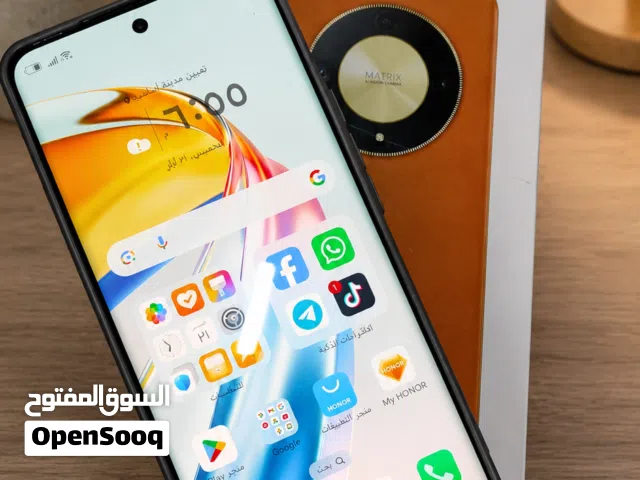 هونر X9B, ذاكرته 256 والرام 12، ملحقاته كارتونه وشاحنه،