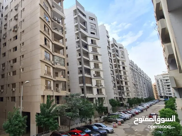 170 m2 3 Bedrooms Apartments for Sale in Cairo Zahraa Al Maadi
