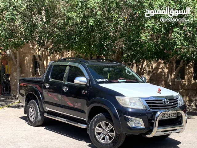 Used Toyota Hilux in Amman