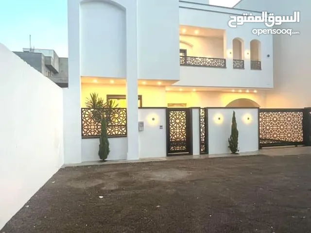 475 m2 More than 6 bedrooms Villa for Sale in Tripoli Ain Zara