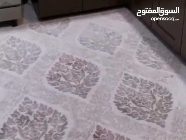 سجاد نظيف لون بيج و وردي