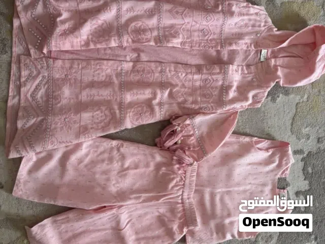 ملابس للاطفال