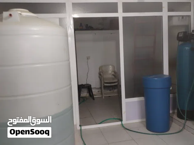 ثلاث أبواب المنيوم للبيع 3متر في 2متر  راكبات مش مفكوك