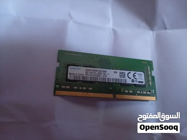 ذاكرة وصول عشوائي (RAM) مخصصة لأجهزة الكمبيوتر المحمول (Laptop)، وتُعرف تحديداً بنوع SO-DIMM.
