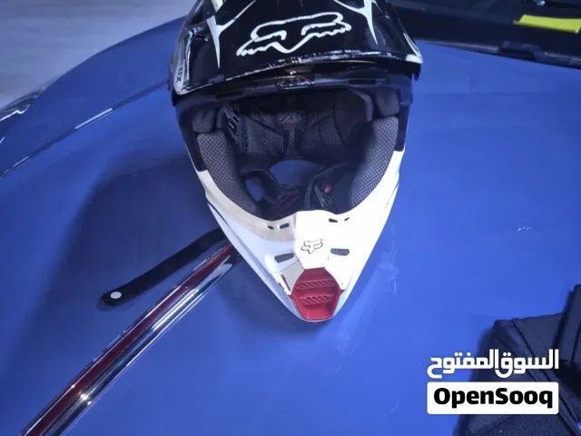 خوذة فوكس v3