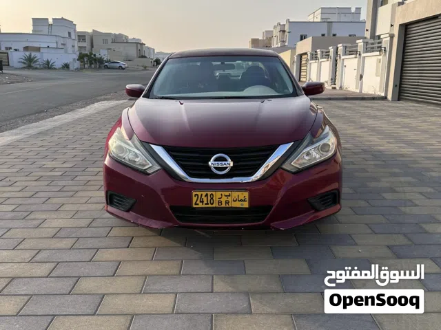 2017 Nissan Altima Standard