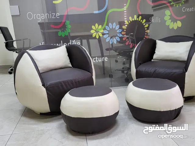 مقاعد مميزة لغرف الأطفال - باقي عدد 2 في حالة ممتازة - وارد أمريكا