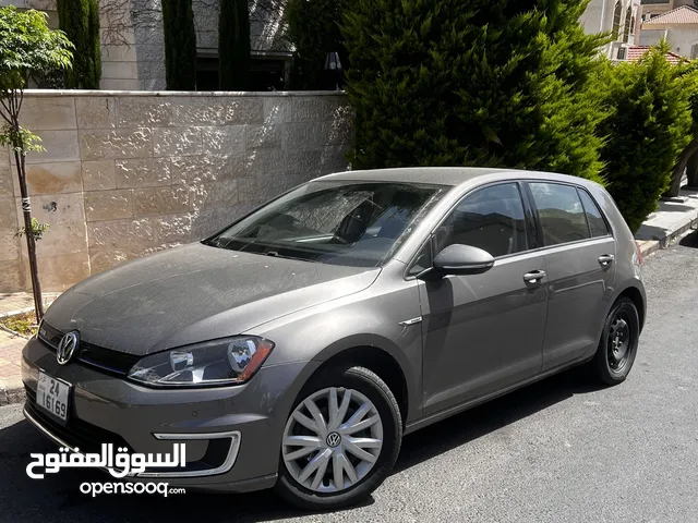 Volkswagen Golf 2015 in Amman