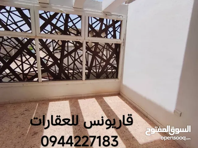 280 m2 More than 6 bedrooms Villa for Rent in Benghazi Bossneb