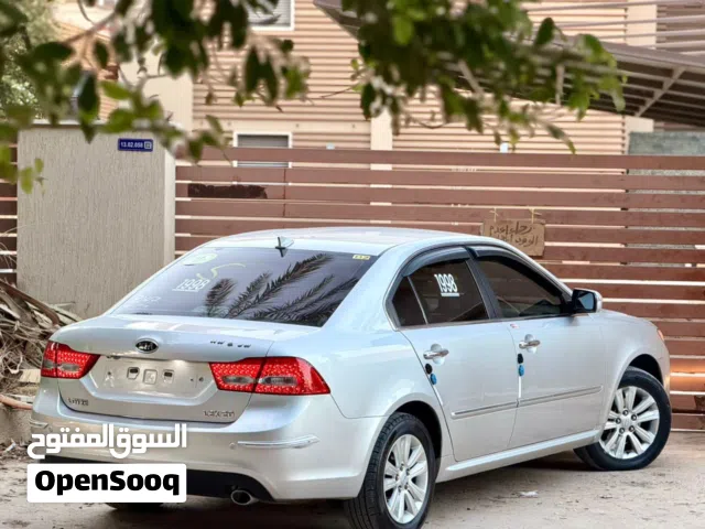 2010 كيا لوتزي