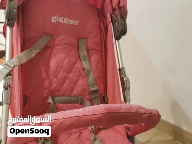 عربة اطفال بحالة ممتازه
