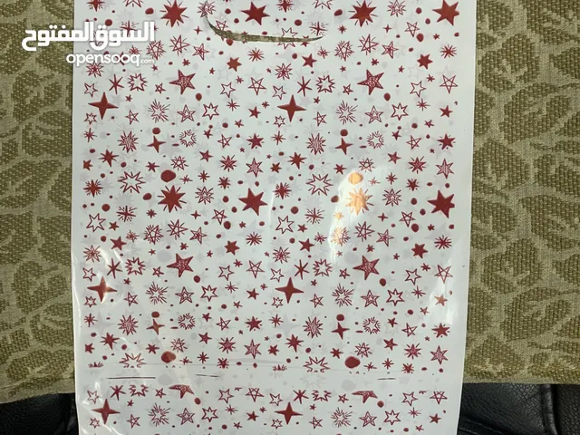 مطبوعات ورقية وكروت شخصية ومتوفر جميع احجام الكياس المطبوعة والسادة ومتوفر طباعة كياس خاصة