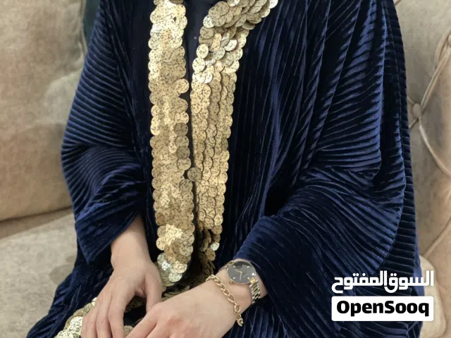 عباية مخمل