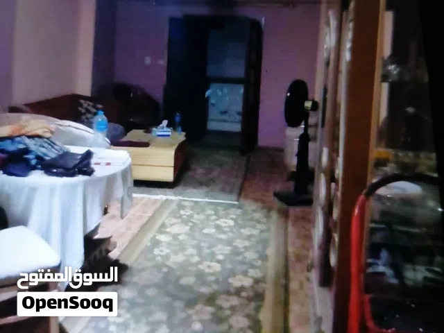 للبيع شقه في شارع ابو يوسف بجوار قرية الروضة الخضراء