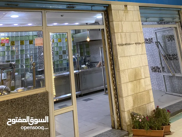 محل بابين ديكور جديد وسده كبيره مرج الحمام باتجاه البحر الميت بعد كازية السلام