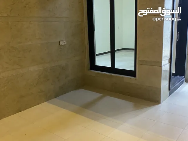 150m2 3 Bedrooms Townhouse for Rent in Baghdad Mansour