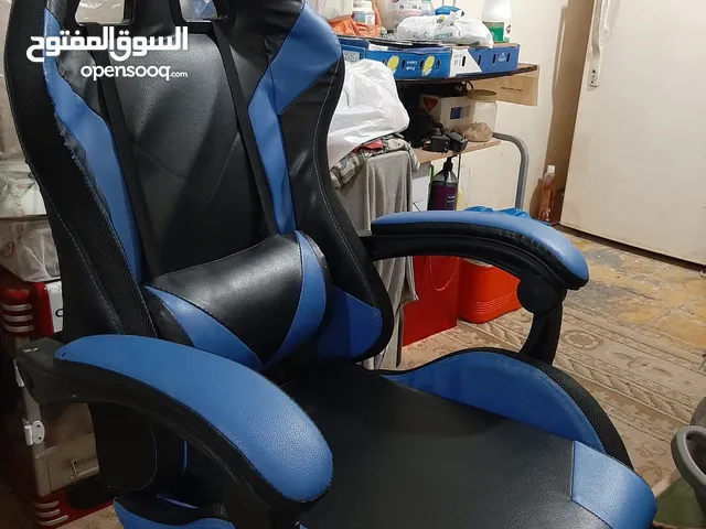 2 كرسي قيمنق نظاف