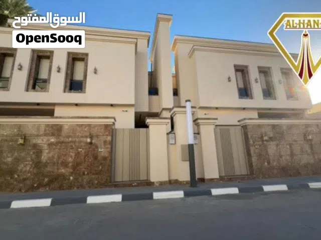 عدد 2 فلل للبيع دورين مفصولات  تشطيب حديث  تواما  مساحة كل وحدة  380 متر