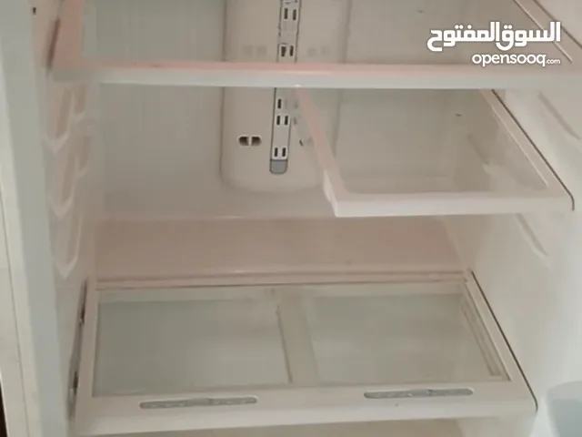 ثلاجه للبيع دايو بحاله الوكاله