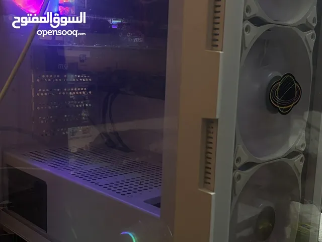 للبيع بي سي بحاله جيدا جدا و اضاءه كيس 16 لون مختلف لاحد يكلمني غير الصامل