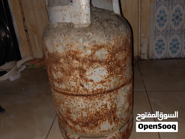 جرة غاز فارغة