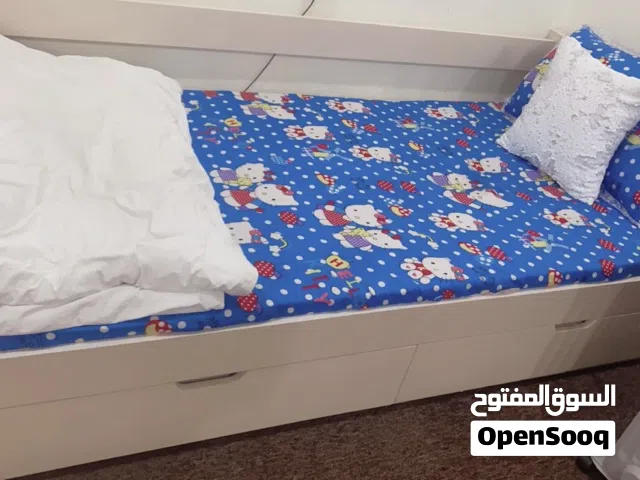 سرير نفر أو سرير أطفال