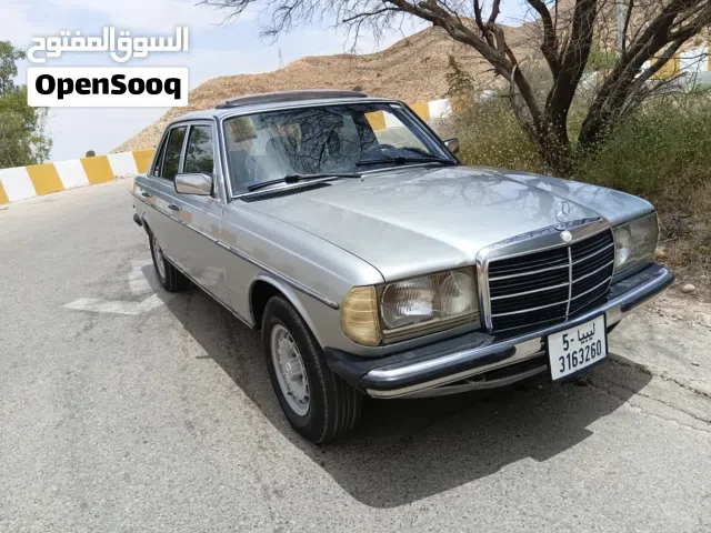 1982 Mercedes Benz C-Class C 200