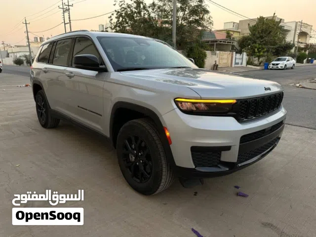 2024 جيب جراند شيروكى L Altitude 4X2